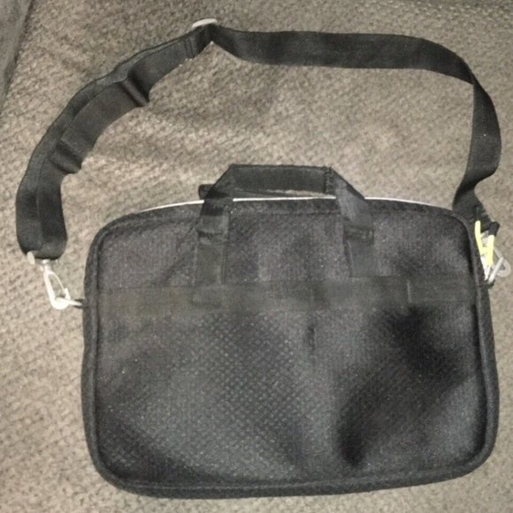 Excellent Laptop/Computer Bag by American Tourister - Picture 2 of 4